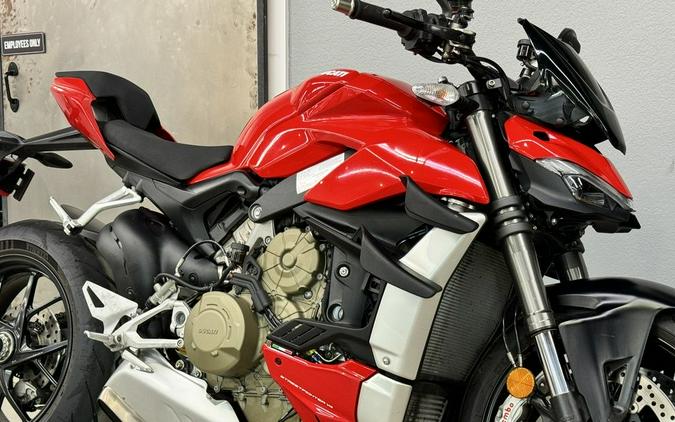 2022 Ducati Streetfighter V4 Ducati Red