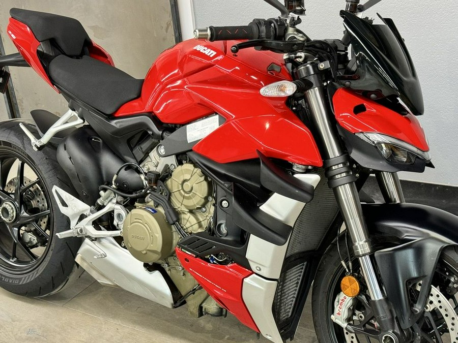 2022 Ducati Streetfighter V4 Ducati Red
