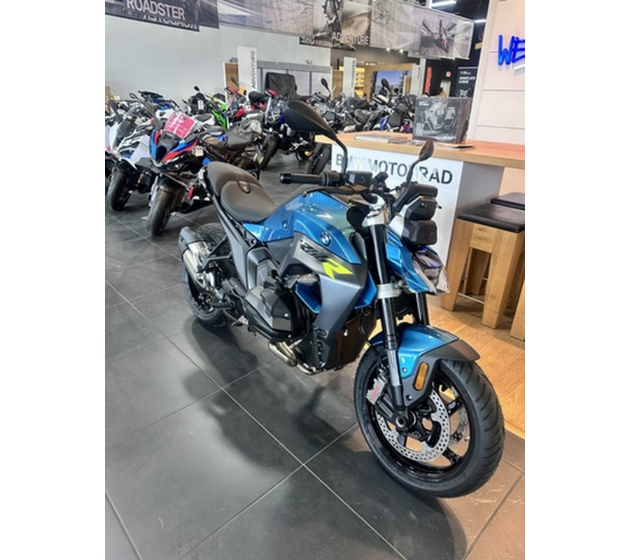 2026 BMW R 1300 R Snapper Rocks Blue