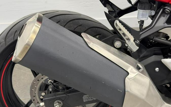 2025 Kawasaki Ninja® 500 ABS Passion Red/Metallic Flat Spark Black