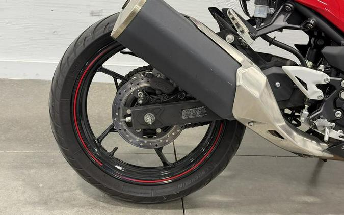 2025 Kawasaki Ninja® 500 ABS Passion Red/Metallic Flat Spark Black