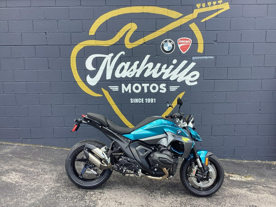 2026 BMW R1300R