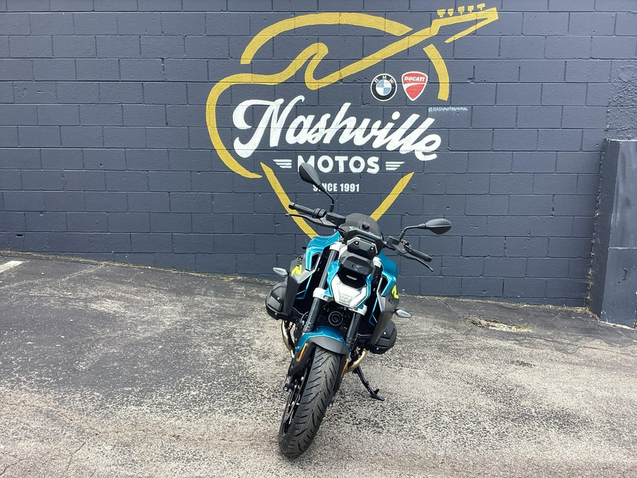 2026 BMW R1300R