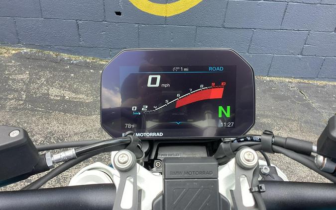 2026 BMW R1300R