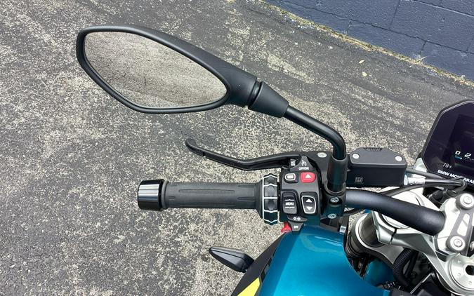 2026 BMW R1300R