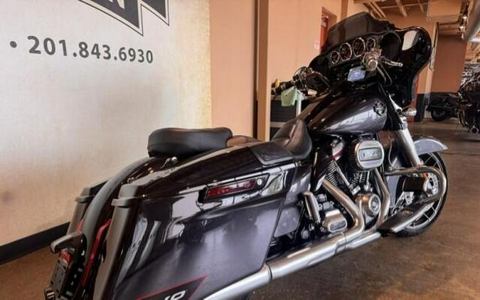2020 Harley Davidson CVO™ Street Glide® FLHXSE