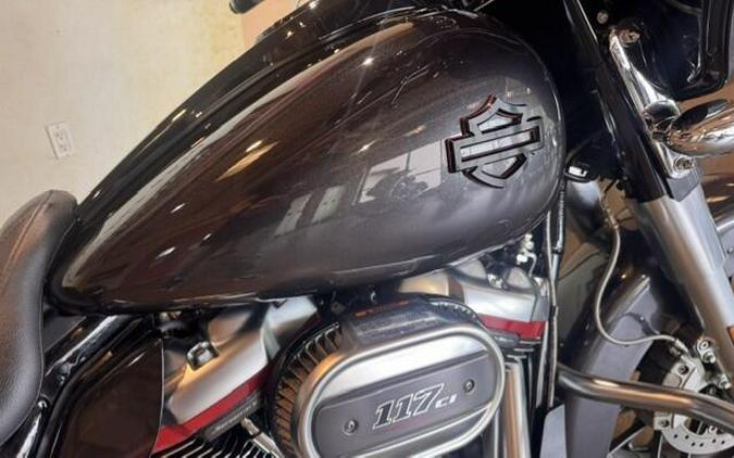 2020 Harley Davidson CVO™ Street Glide® FLHXSE
