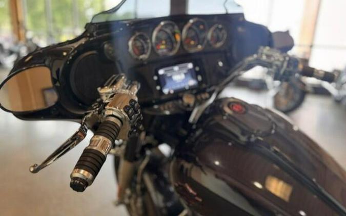 2020 Harley Davidson CVO™ Street Glide® FLHXSE