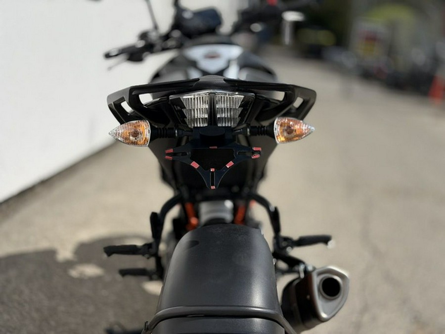 2022 KTM Duke 390
