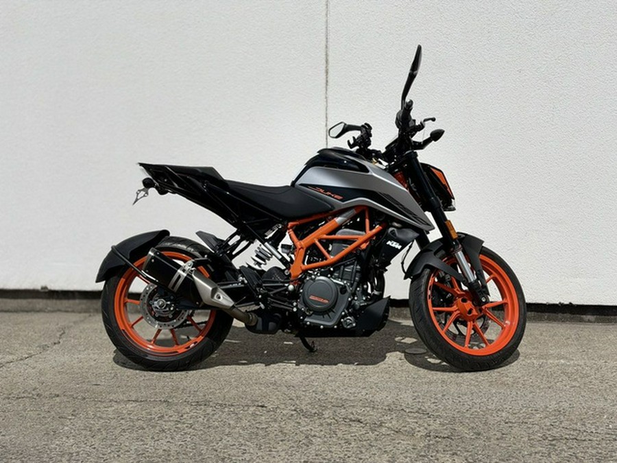 2022 KTM Duke 390