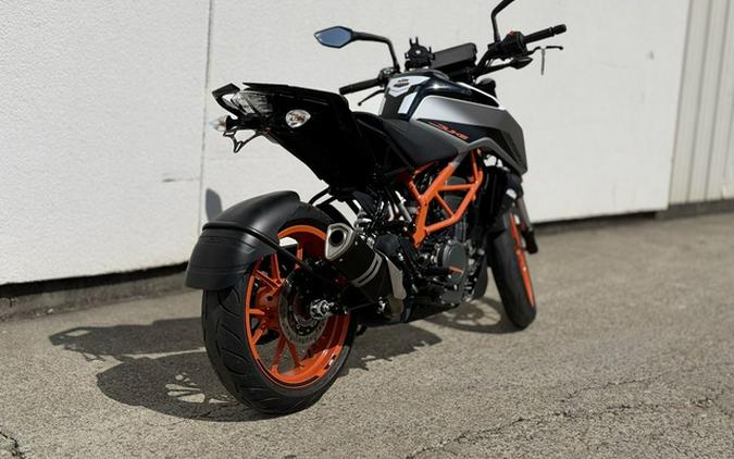 2022 KTM Duke 390