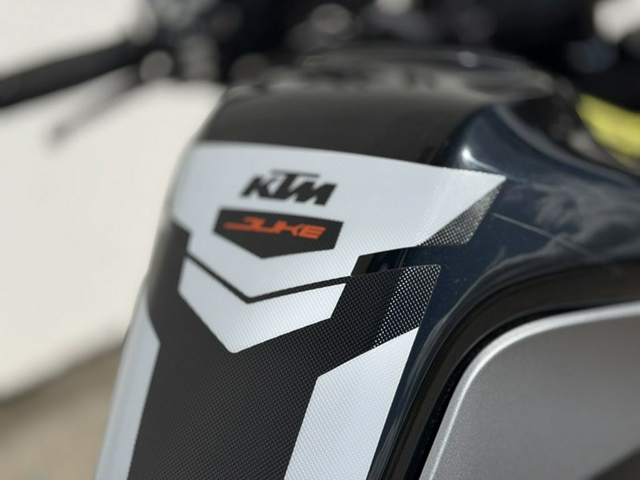 2022 KTM Duke 390