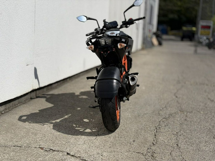 2022 KTM Duke 390