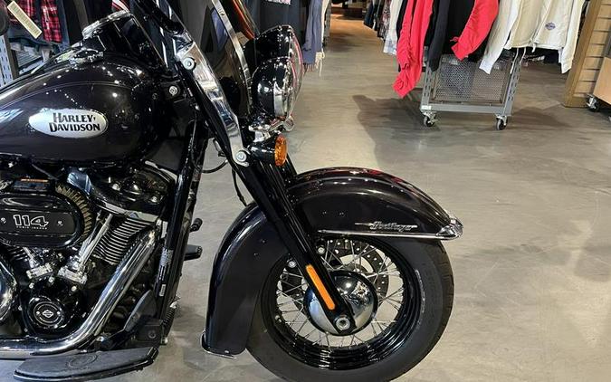 2021 Harley-Davidson® FLHCS - Heritage Classic 114