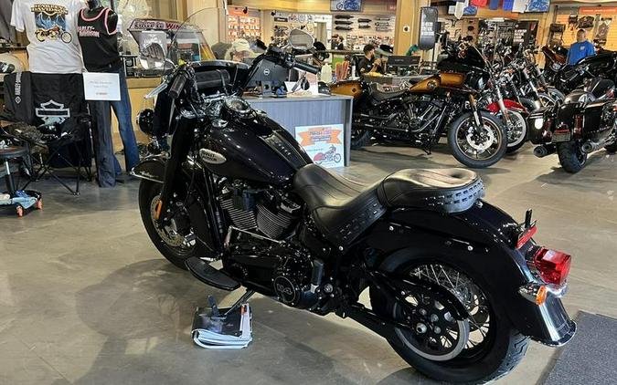 2021 Harley-Davidson® FLHCS - Heritage Classic 114