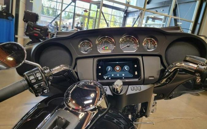 FLHTCUTG 2024 Tri Glide™ Ultra