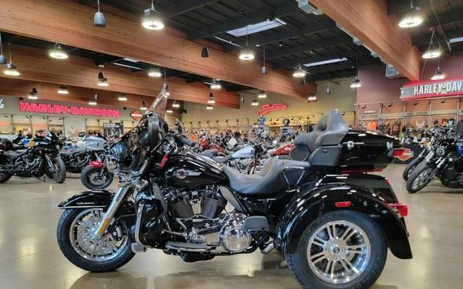 FLHTCUTG 2024 Tri Glide™ Ultra
