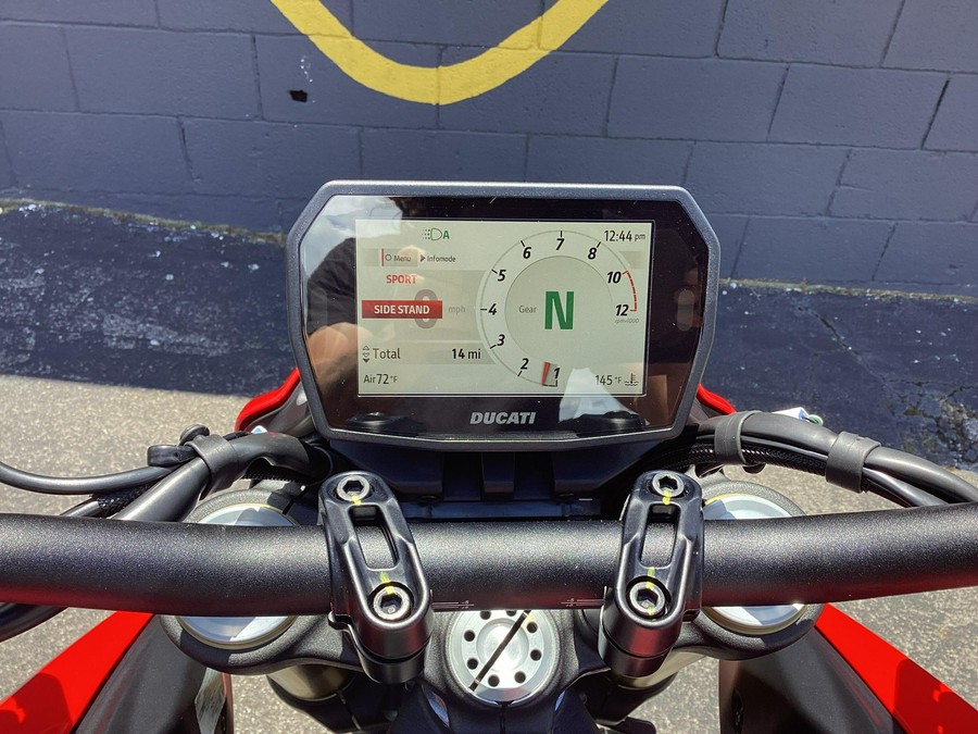2026 Ducati HYPERMOTARD V2 SP