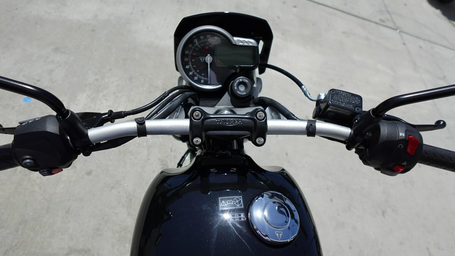 2027 Triumph Street Tracker 400