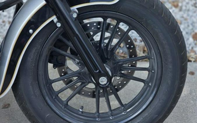 2019 Indian Scout Sixty ABS Star Silver / Thunder Black