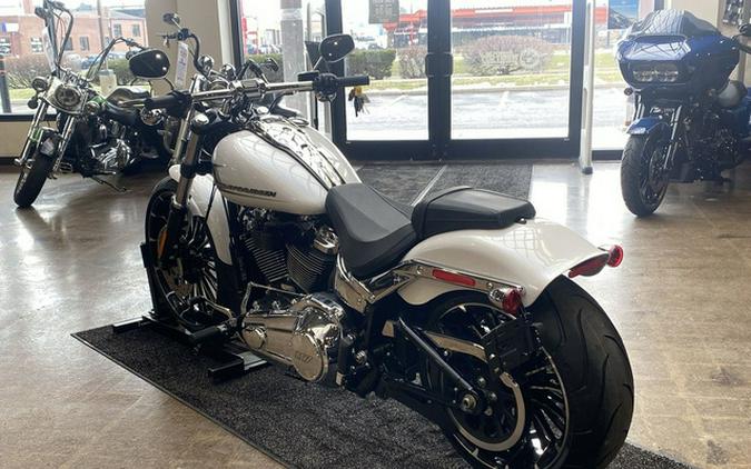 2024 Harley-Davidson Softail FXBR - Breakout