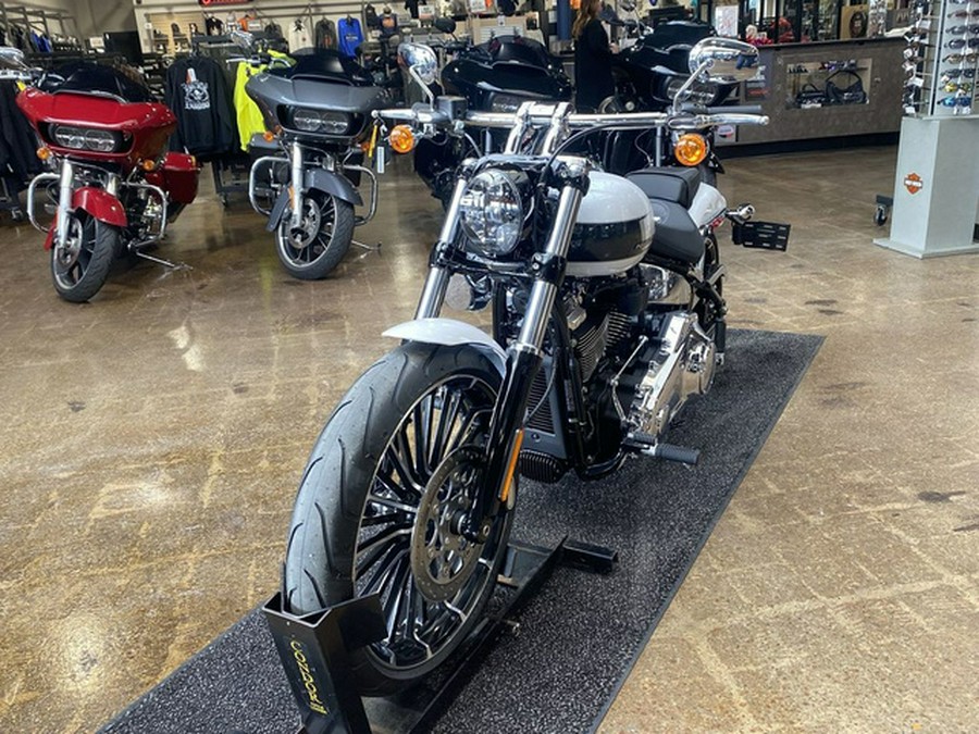 2024 Harley-Davidson Softail FXBR - Breakout