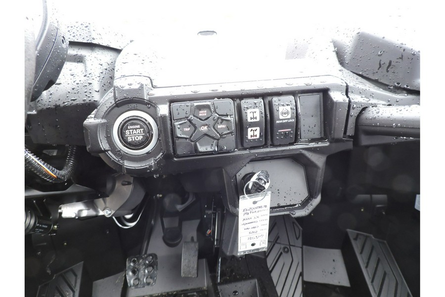 2025 Can-Am Commander XT 1000R