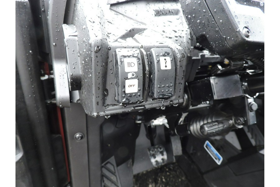 2025 Can-Am Commander XT 1000R