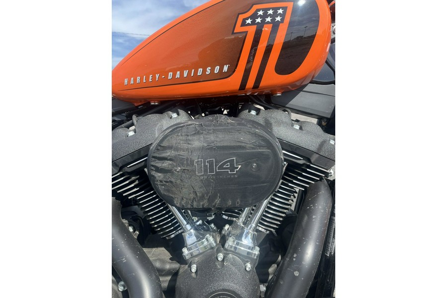 2024 Harley-Davidson® Softail Street Bob 114