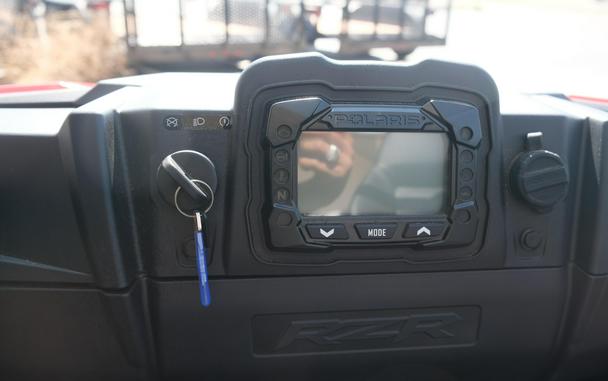 2026 POLARIS RZR 200 EFI