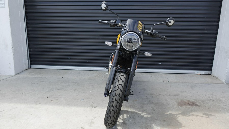 2027 Triumph Street Tracker 400