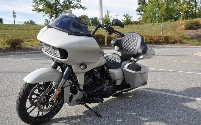 2020 Harley-Davidson® FLTRXSE - CVO™ Road Glide®
