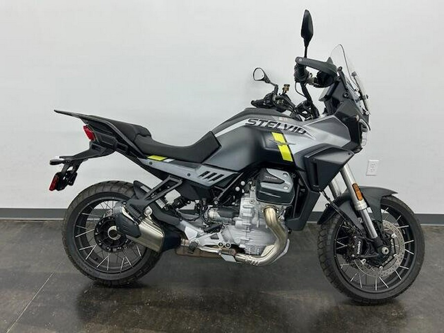 2024 Moto Guzzi Stelvio