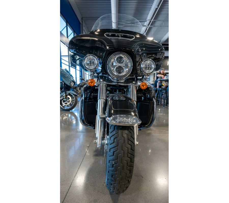 2022 Harley-Davidson FLHTCUTG - Tri Glide Ultra