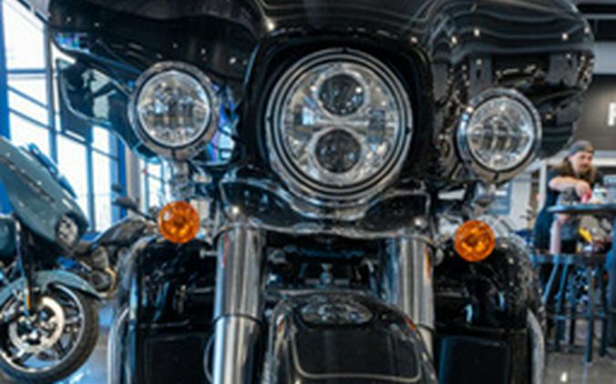 2022 Harley-Davidson FLHTCUTG - Tri Glide Ultra