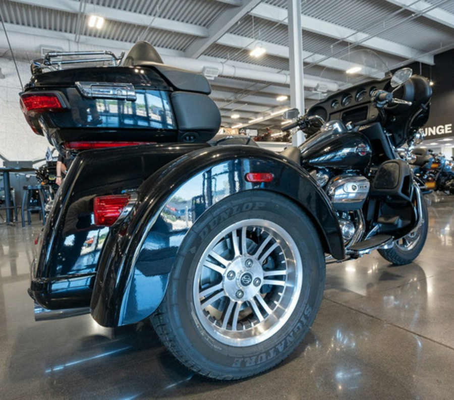 2022 Harley-Davidson FLHTCUTG - Tri Glide Ultra