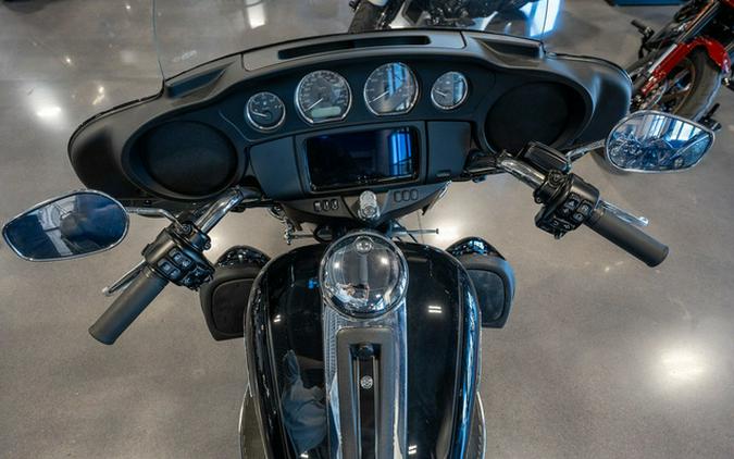 2022 Harley-Davidson FLHTCUTG - Tri Glide Ultra