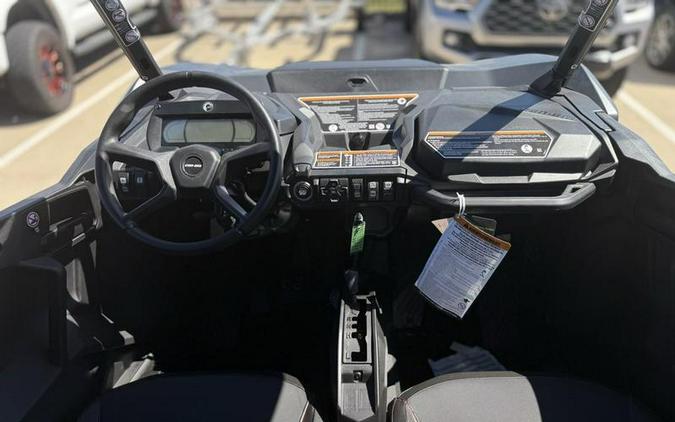 2026 Can-Am® Commander MAX XT-P