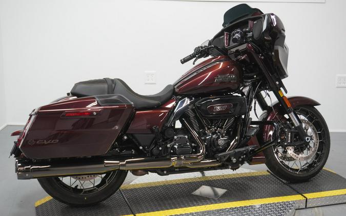 2024 Harley-Davidson® CVO™ Street Glide® Copperhead