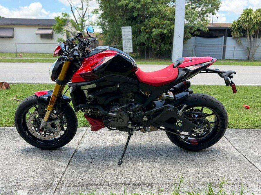 2024 Ducati Monster SP