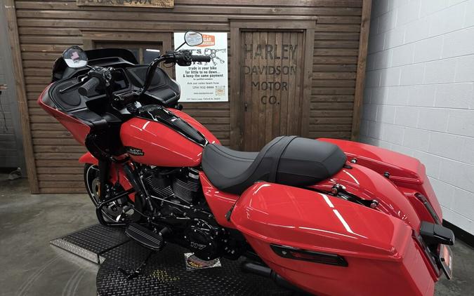 2026 Harley-Davidson® Road Glide® BLOOD ORANGE
