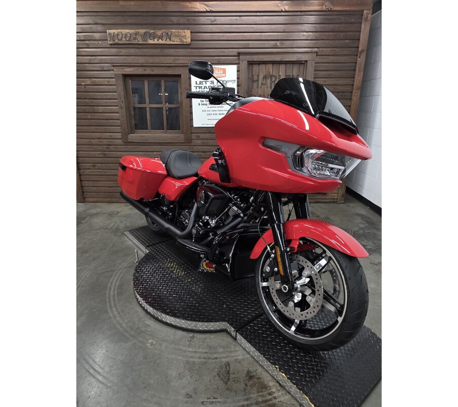 2026 Harley-Davidson® Road Glide® BLOOD ORANGE