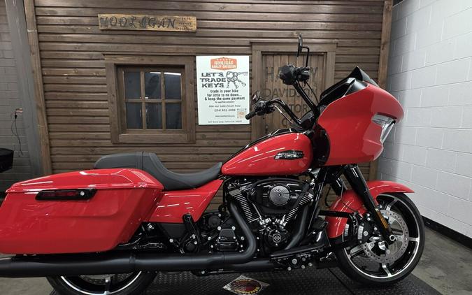 2026 Harley-Davidson® Road Glide® BLOOD ORANGE