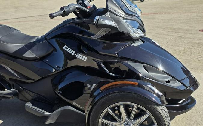 2014 Can-Am Spyder ST Limited SE5