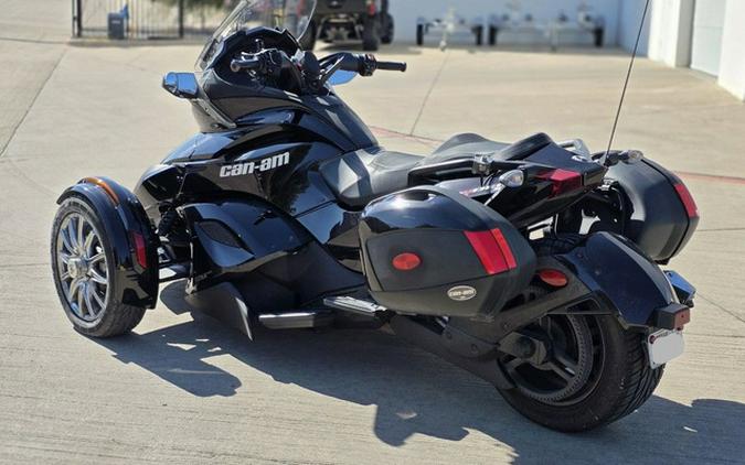 2014 Can-Am Spyder ST Limited SE5