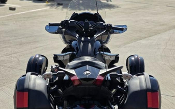 2014 Can-Am Spyder ST Limited SE5