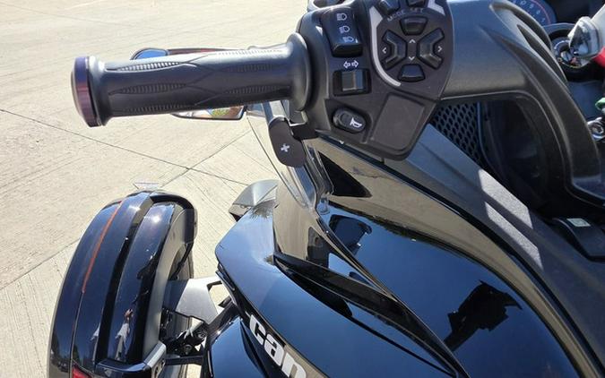 2014 Can-Am Spyder ST Limited SE5