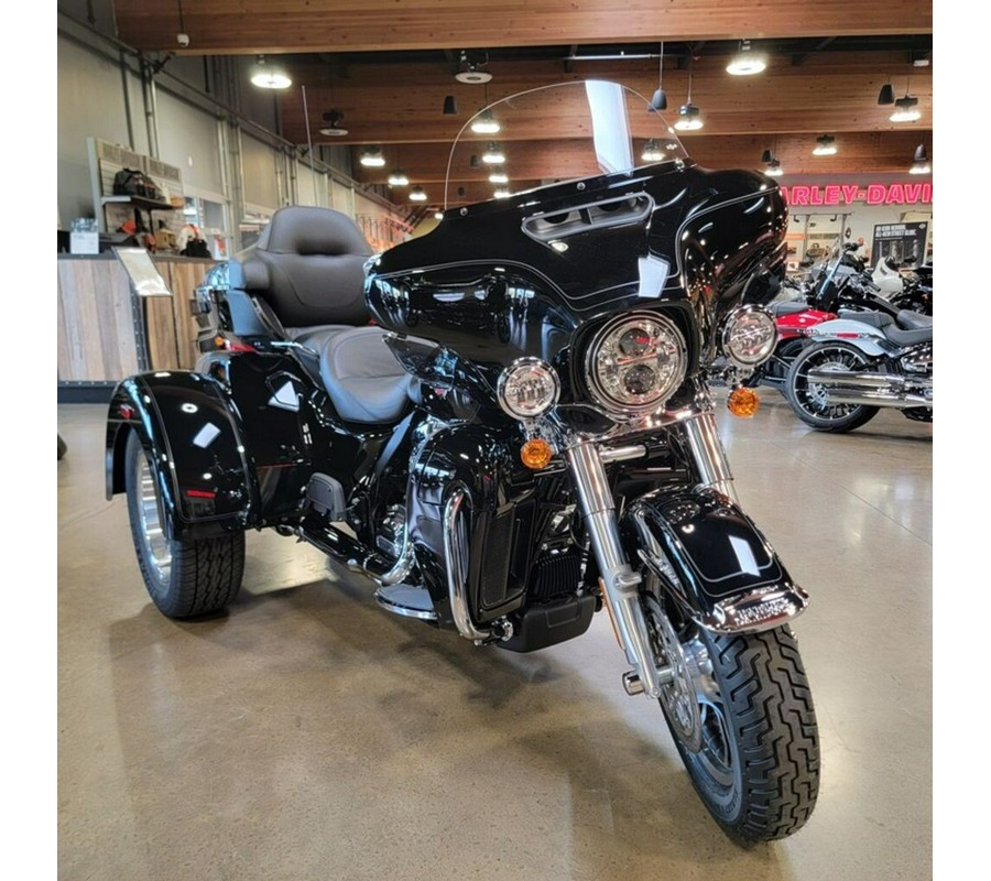 FLHTCUTG 2024 Tri Glide™ Ultra