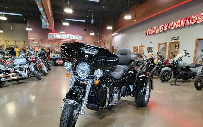 FLHTCUTG 2024 Tri Glide™ Ultra