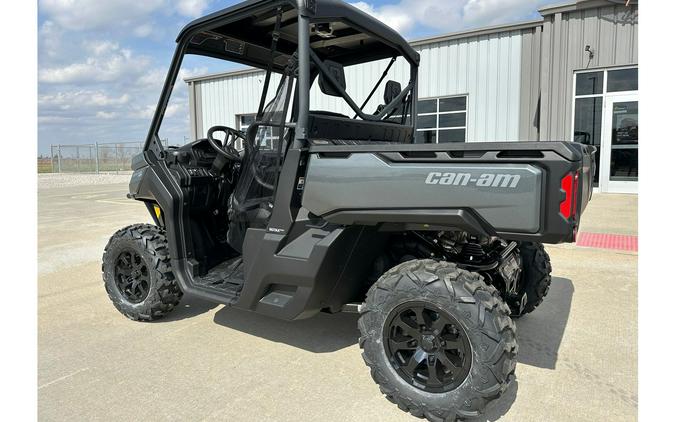 2024 Can-Am Defender XT HD7